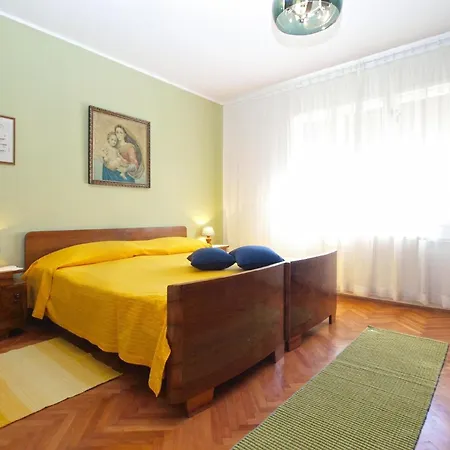 Apartment Fuer 4 Personen Ca 85 Qm In Pula, Istrien Istrische Riviera