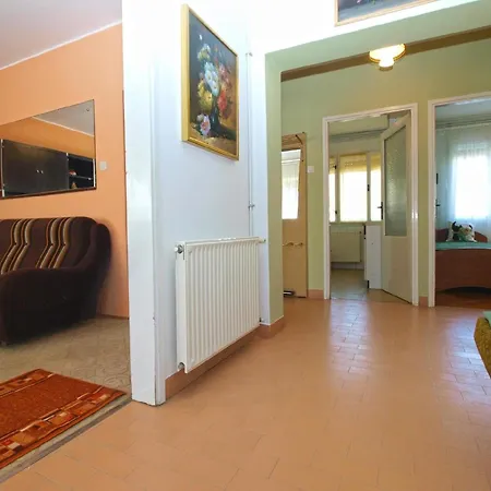 Apartment Fuer 4 Personen Ca 85 Qm In Pula, Istrien Istrische Riviera *